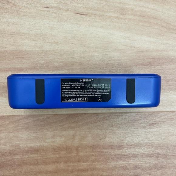 Portable Bluetooth Speaker - Picture 4 of 10